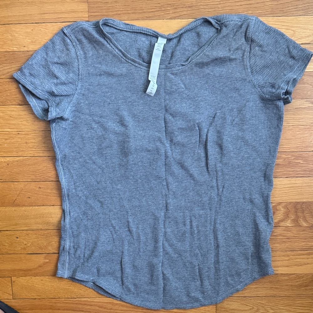 lululemon athletica Gray Short Sleeve Tee